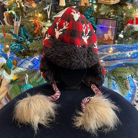 Mukluk Winter Hat - Picture 1 of 6